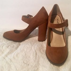 Mix No. 6 Azuviel Cognac/Bronze Mary Jane Pumps